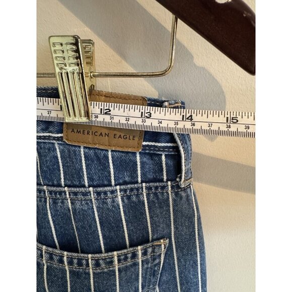 American Eagle, Pinstriped Mom Jean Size 2 Tapered Leg, denim - Picture 13 of 14